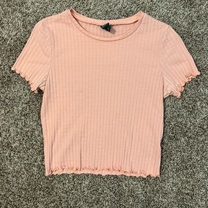 Super cute for summer! Beautiful color, and a good length.